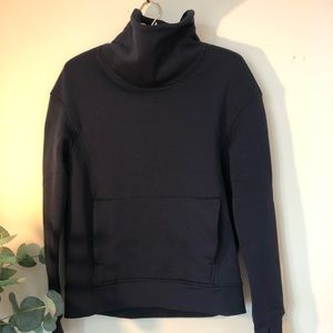 Lululemon Thick funnel neck sweat shirt